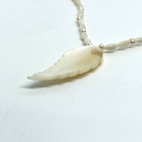 VINTAGE MOTHER OF PEARL MOP CARVED LEAF PENDANT NECKLACE PEARLS 925 STERLING - Picture 9 of 15